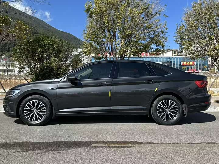 Фото 4 - Volkswagen Sagitar L