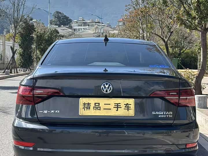 Фото 5 - Volkswagen Sagitar L