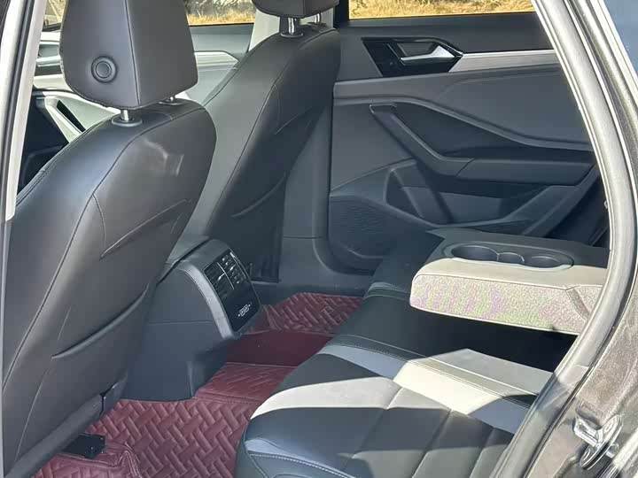 Фото 9 - Volkswagen Sagitar L