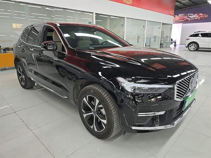 Фото 4 - Volvo XC60