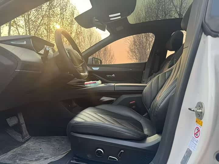 Фото 4 - Changan Deepal SL03