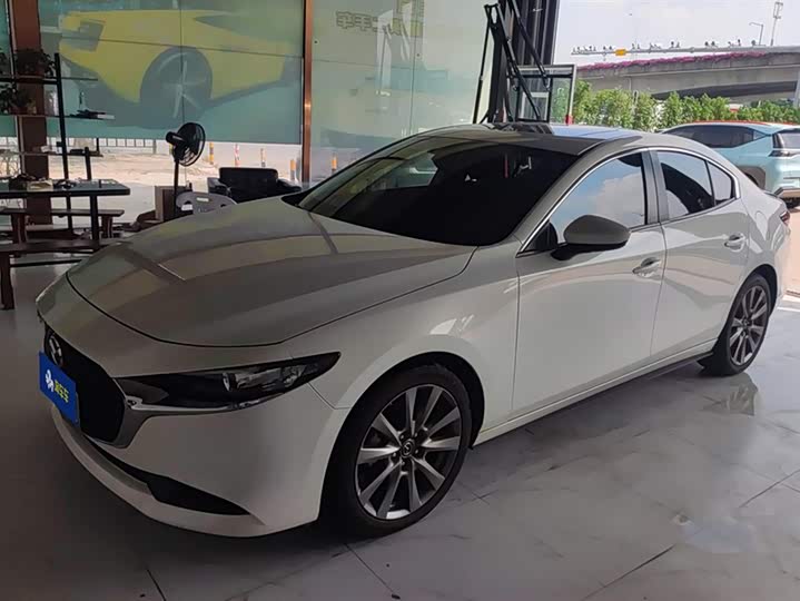 Фото 1 - Mazda 3 (Axela)