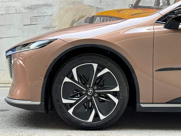 Фото 6 - Mazda EZ-6