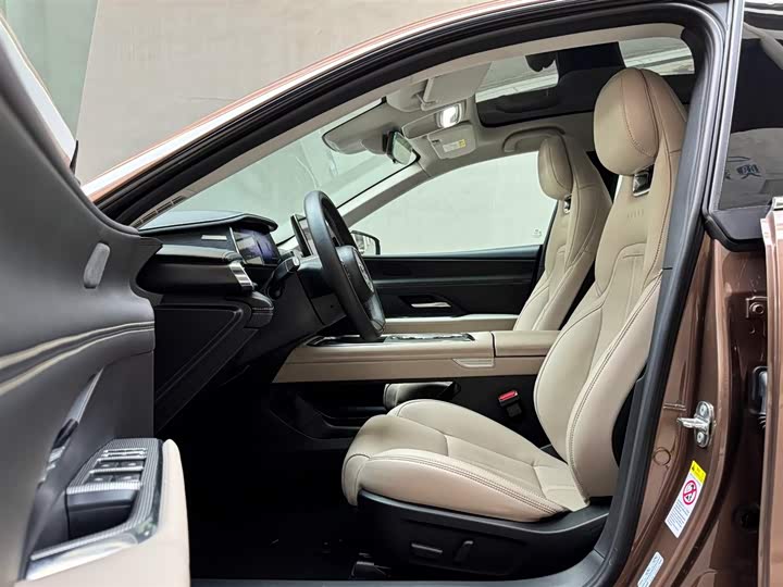 Фото 9 - Mazda EZ-6