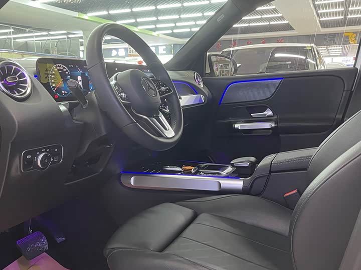 Фото 4 - Mercedes-Benz GLB-Class