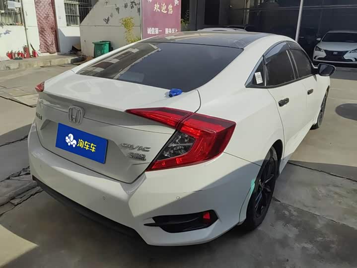 Фото 3 - Honda Civic