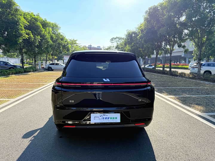 Фото 9 - LiXiang L8