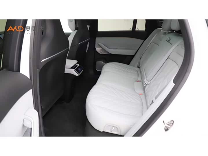 Фото 7 - Nio ES6