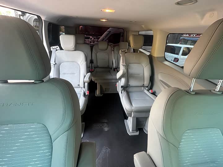 Фото 7 - Ford Transit