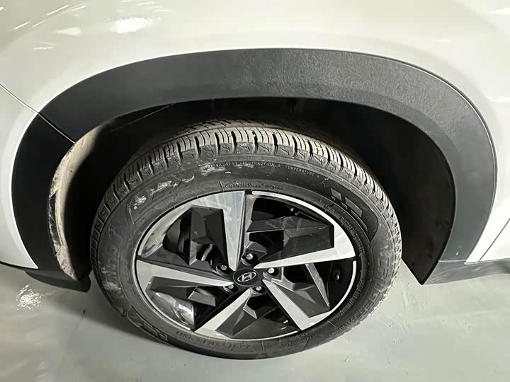 Фото 4 - Hyundai ix35 (Mufasa)