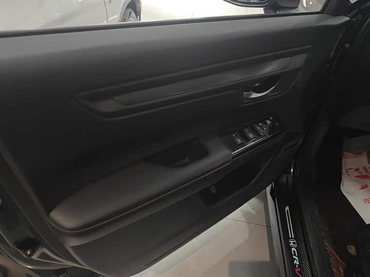 Фото 7 - Honda CR-V