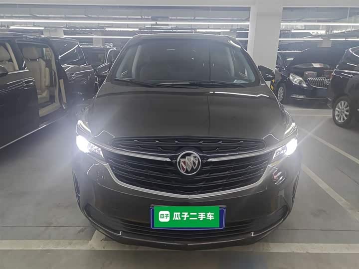 Фото 3 - Buick GL8 ES