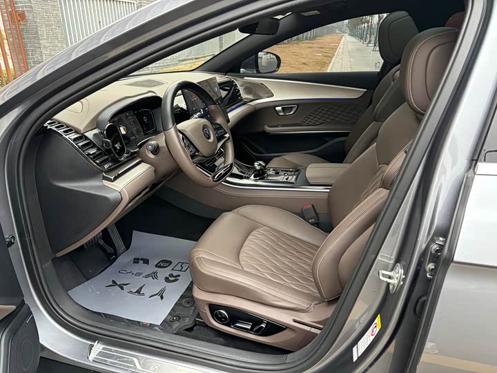 Фото 4 - BYD Han