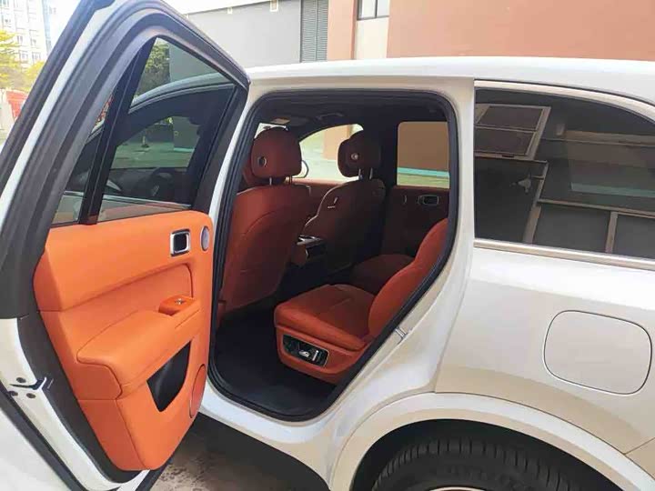 Фото 4 - LiXiang L8