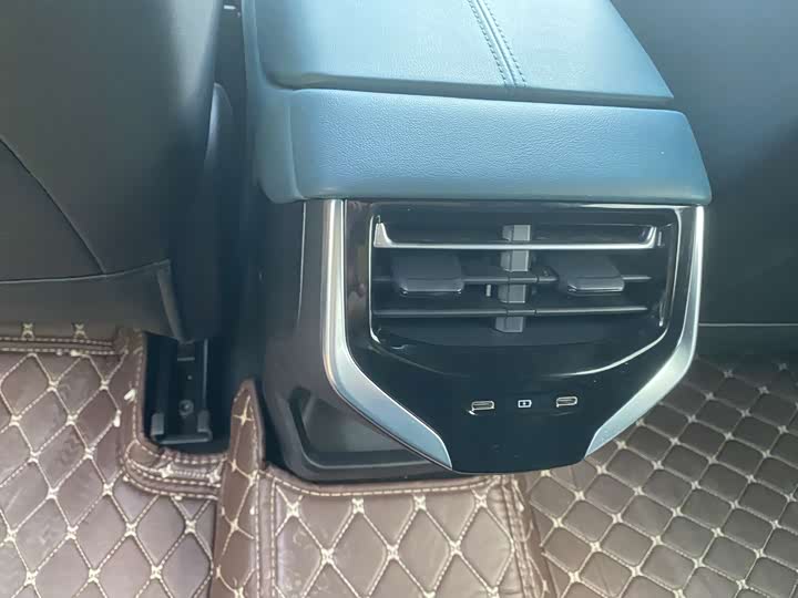 Фото 9 - MG Motor 7