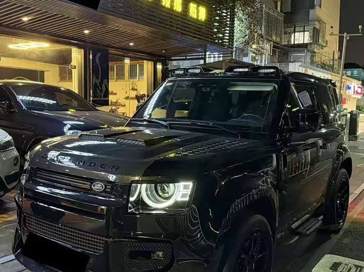 Фото 7 - Land Rover Defender