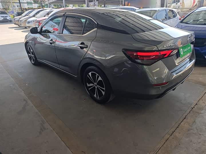 Фото 5 - Nissan Sylphy