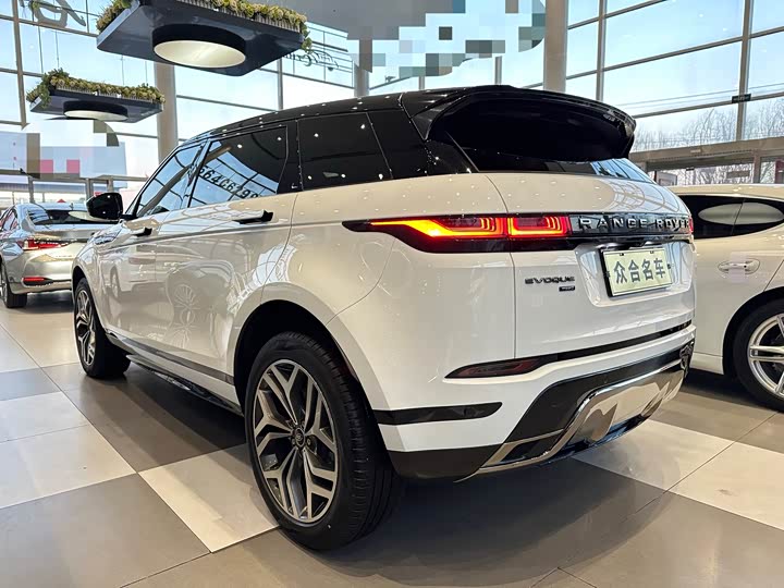 Фото 4 - Land Rover Range Rover Evoque L