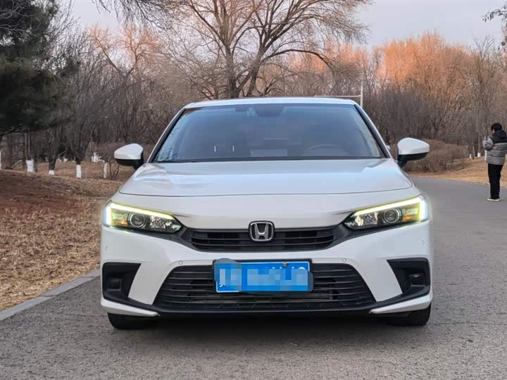 Фото 2 - Honda Civic