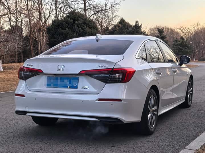 Фото 4 - Honda Civic