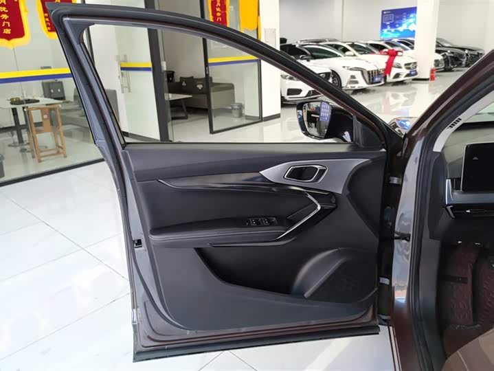 Фото 7 - MG Motor One