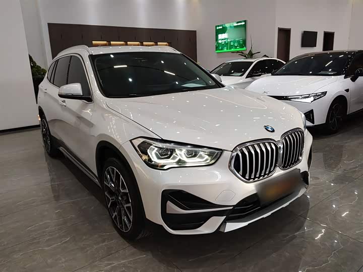 Фото 4 - BMW X1