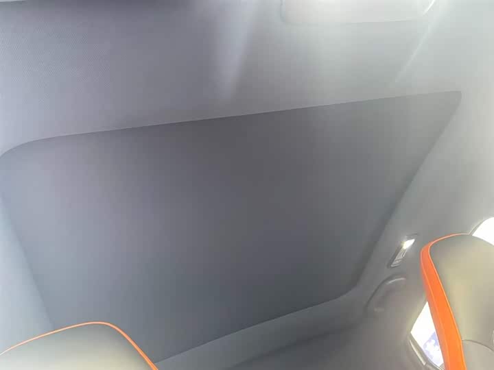 Фото 8 - Changan UNI-V