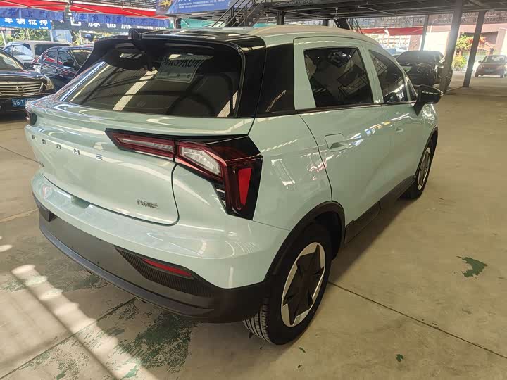 Фото 3 - Geely Geometry E Firefly