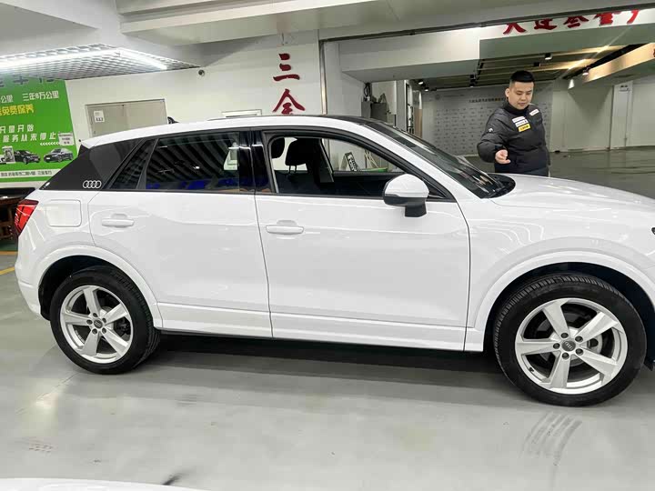 Фото 5 - Audi Q2L