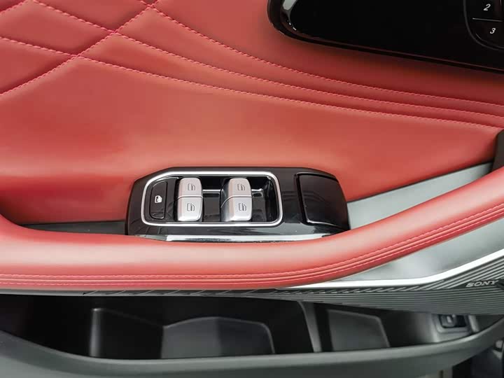 Фото 9 - Exeed RX C-DM Hybrid