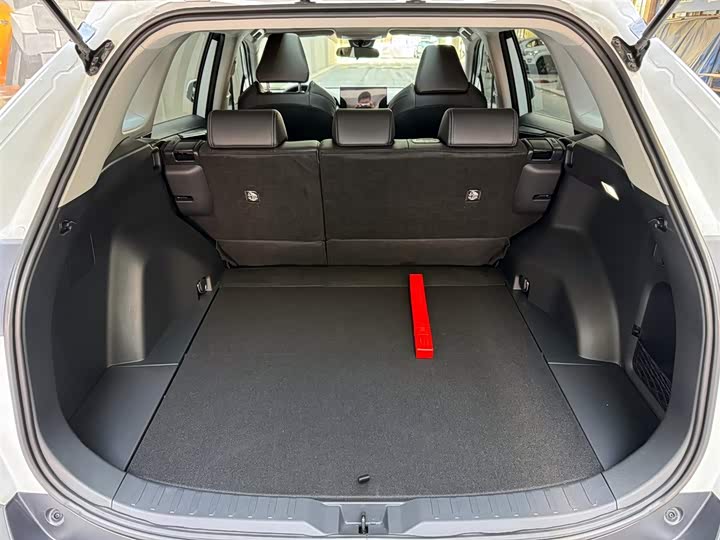 Фото 8 - Toyota Wildlander