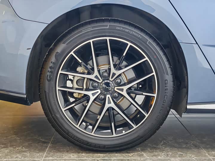 Фото 9 - BYD Seal 07 DM-i Hybrid