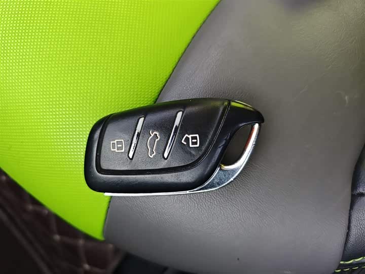 Фото 9 - Roewe Clever