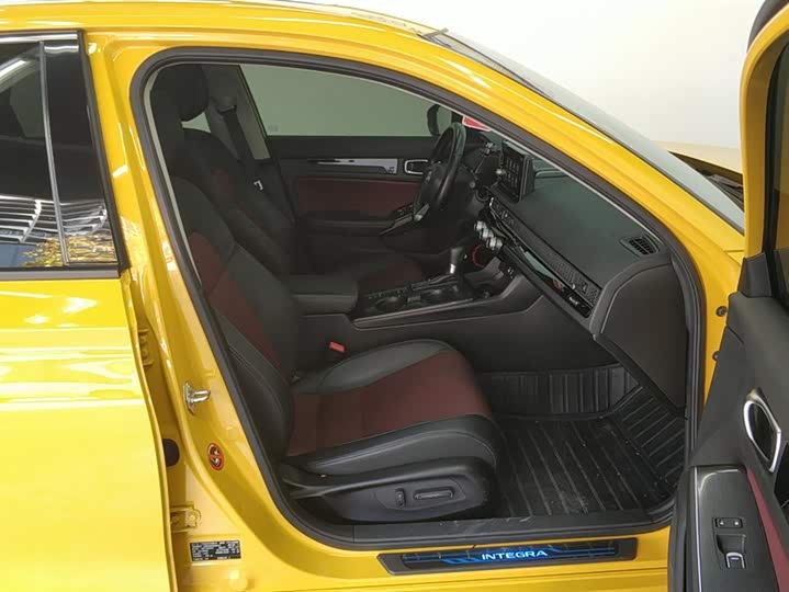 Фото 8 - Honda Integra