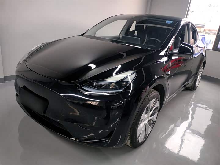 Фото 1 - Tesla Model Y