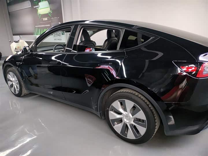 Фото 5 - Tesla Model Y
