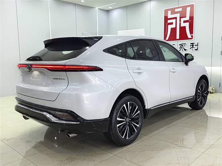 Фото 6 - Toyota Venza