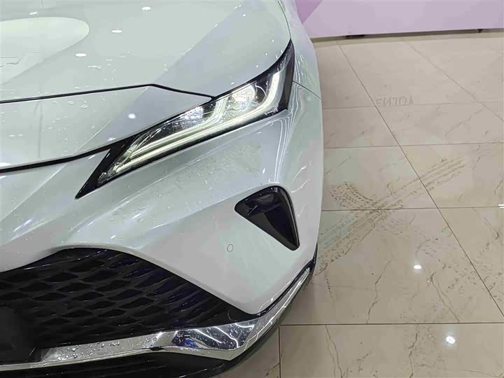 Фото 7 - Toyota Venza