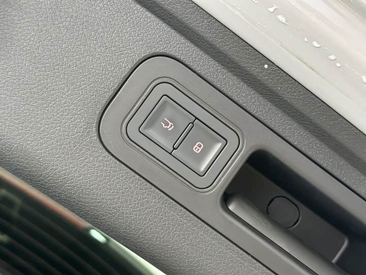 Фото 7 - BYD Tang Hybrid/EV