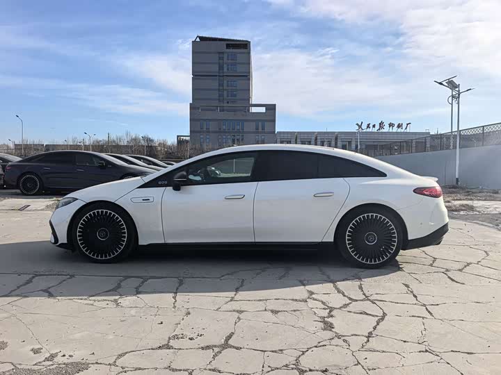 Фото 3 - Mercedes-Benz EQS AMG