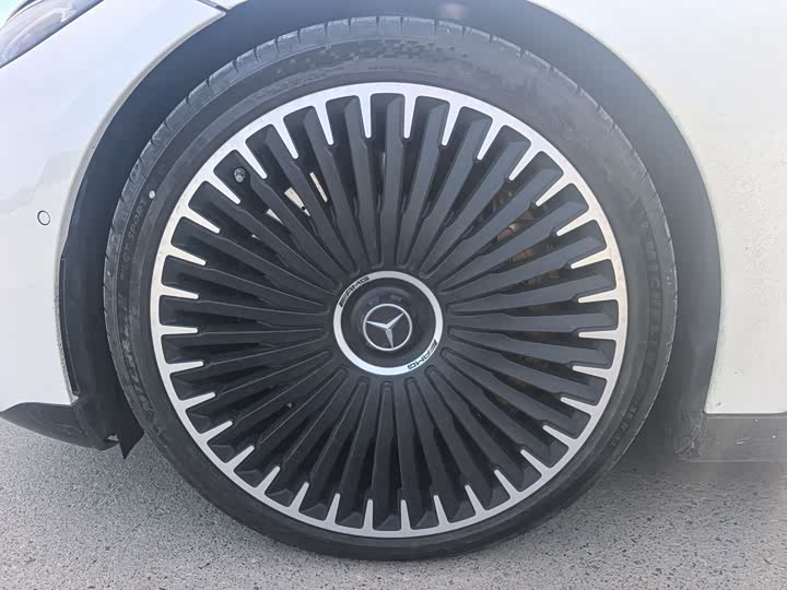 Фото 6 - Mercedes-Benz EQS AMG