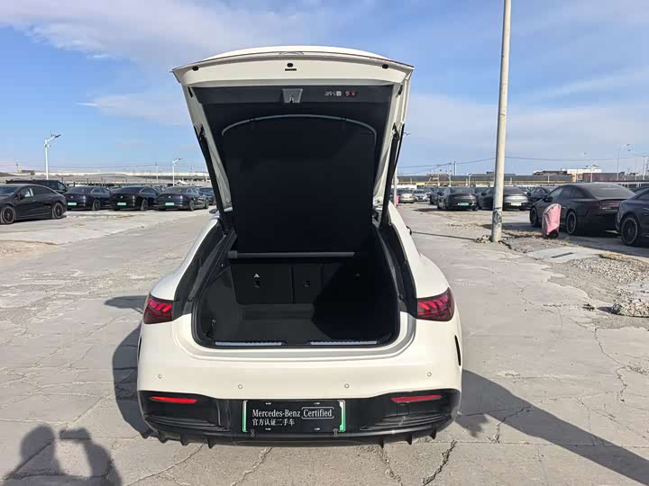 Фото 7 - Mercedes-Benz EQS AMG