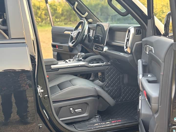 Фото 4 - Jetour T2