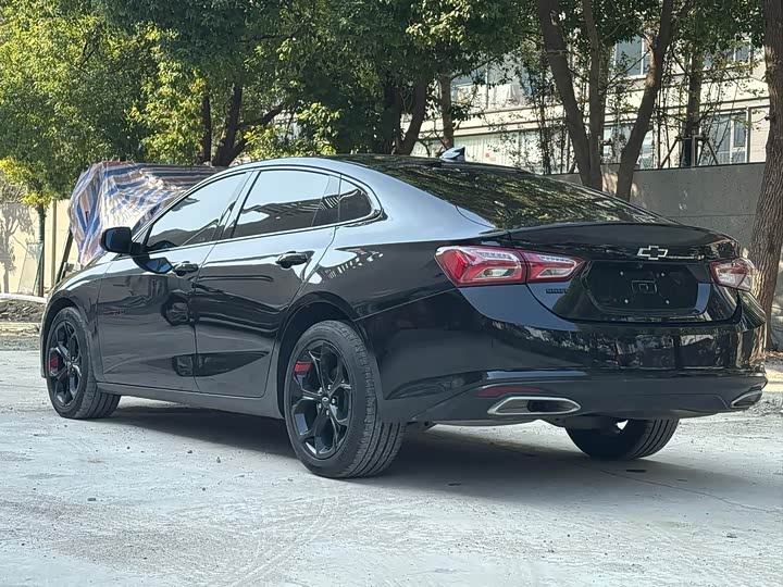 Фото 4 - Chevrolet Malibu XL