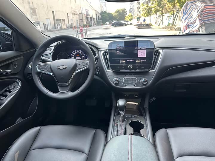 Фото 9 - Chevrolet Malibu XL