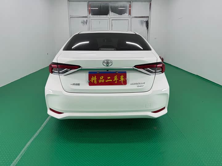 Фото 5 - Toyota Corolla