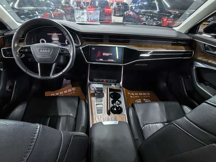 Фото 6 - Audi A6L