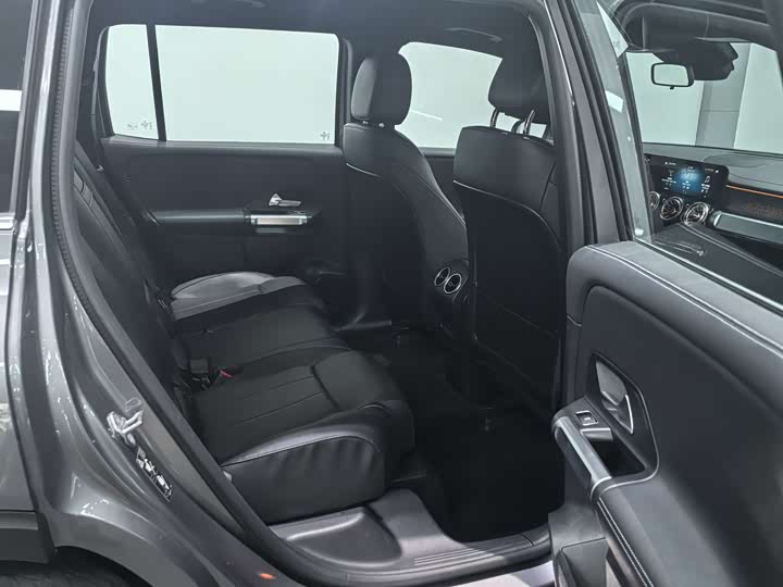 Фото 5 - Mercedes-Benz EQB