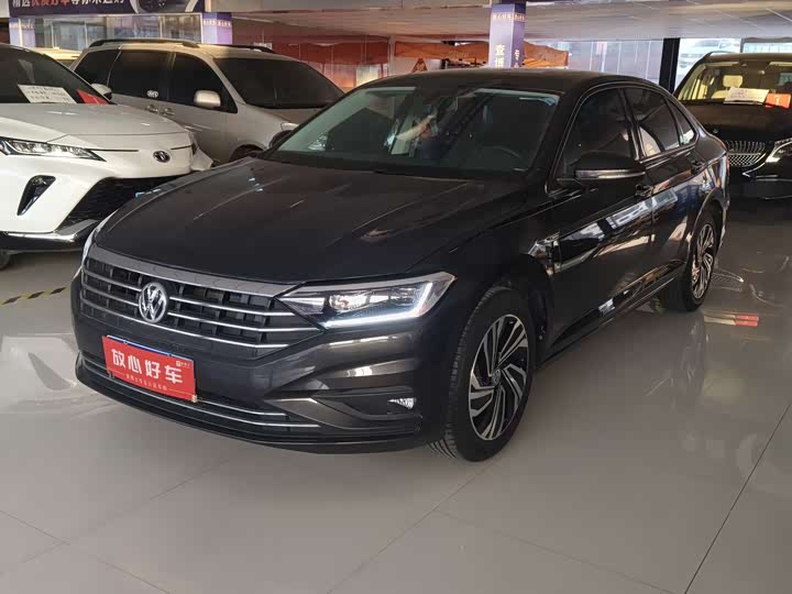 Фото 1 - Volkswagen Sagitar L