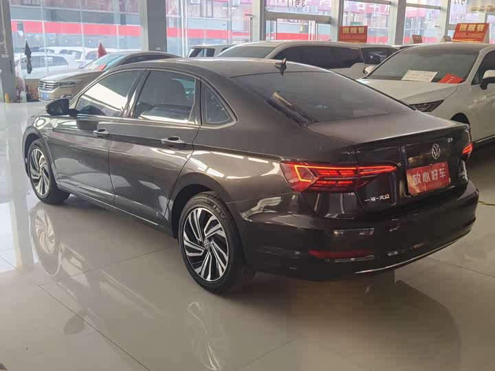 Фото 8 - Volkswagen Sagitar L